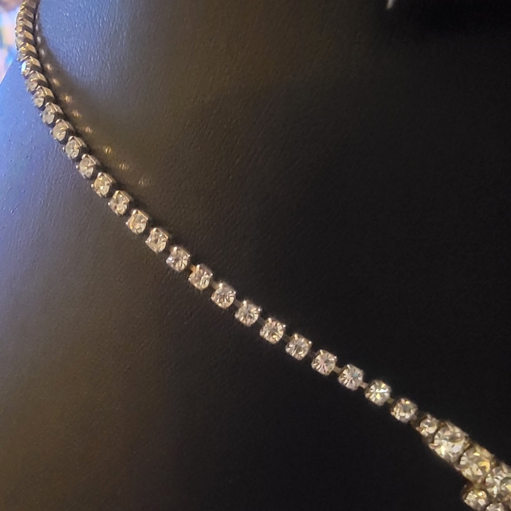 Source Unknown Silver Crystal Necklace - image 3